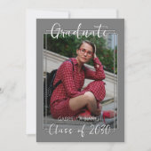 Kassy Grijze Minimalistische Afstuderen Aankondiging (Voorkant)
