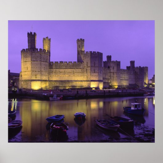 Kasteel Caernarfon, 's nachts, Gwynedd, Wales Poster (Voorkant)
