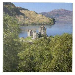 Kasteel Eilean Donan, Schotland. Het beroemde Eile Tegeltje