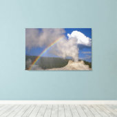Kasteel Geyser met regenboog, Yellowstone National Canvas Afdruk (Insitu (Houten vloer))