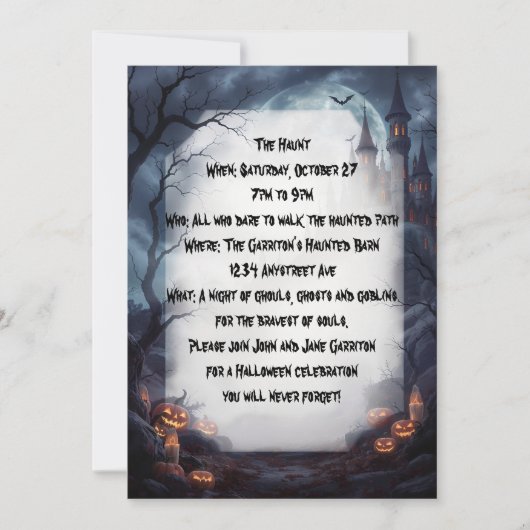 Kasteel in de mist Halloween Party Kaart (Voorkant)