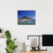 Kasteel Mount Orgueil en haven, Gorey, Jersey Poster (Thuiskantoor)