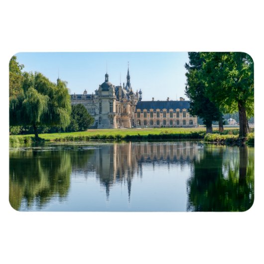 Kasteel van Chantilly en weerspiegeling in een vij Magneet (Horizontaal)