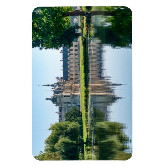 Kasteel van Chantilly en weerspiegeling in een vij Magneet (Verticaal)