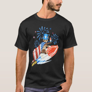 Kat 4 juli raketten met vuurwerk vs patrioti t-shirt