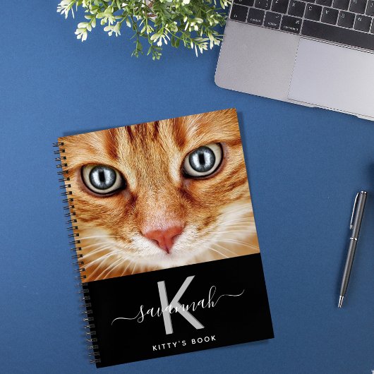 Kat aangepaste foto zwart wit monogram notitieboek