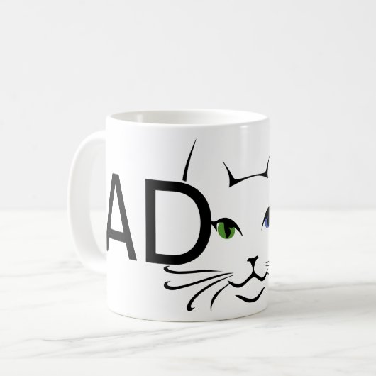 Kat aannemen koffiemok (Voorkant links)