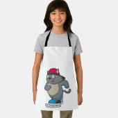 Kat als ijsschaatser met ijs-schaatsen schort (Insitu)