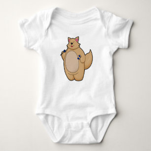 Kat als kunstspeler met kunstkleed romper