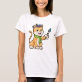 Kat als schilder met penseel en karf t-shirt (Voorkant)