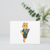 Kat als secretaresse met laptop briefkaart (Staand voorkant)