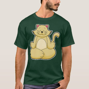 Kat bij Yoga Stretching oefening in Cross-legged T-shirt
