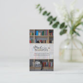 Kat dat in boekenboeken in de boekenwinkel slapen visitekaartje (Staand voorkant)