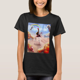 Kat die op Flamingo rijdt met Kipnuggets en Cola T-shirt
