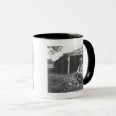 Kat die uit een koffieblikje eet mok (Voorkant rechts)