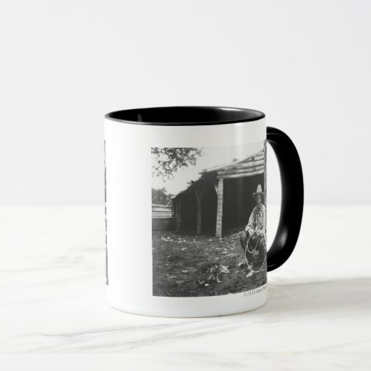 Kat die uit een koffieblikje eet mok (Voorkant rechts)