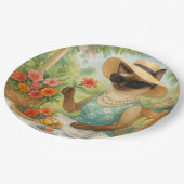 Kat drinkt thee in de tuin papieren bordje (Gekanteld)