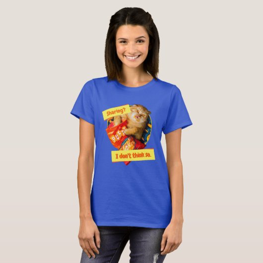 Kat Eating Cheese Puffs T-shirt (Voorkant volledig)