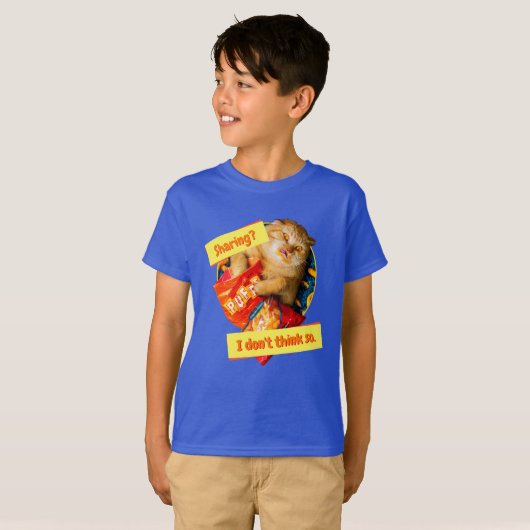 Kat Eating Cheese Puffs T-shirt (Voorkant volledig)