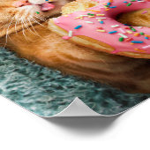 Kat Eating Donut Poster (Hoek)
