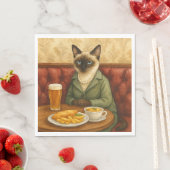 Kat eet Fish and Chips in Londen Engeland Servet (Insitu)