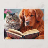 Kat en hond lezen van een boek briefkaart (Voorkant)