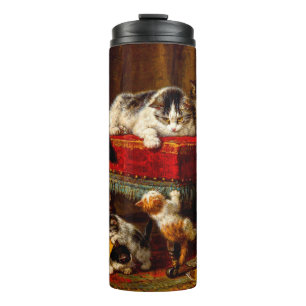 Kat en Kittens spelen met voorzitter Thermosbeker