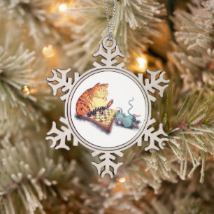 Kat en muis die kaas met kerstversiering spelen tin sneeuwvlok ornament