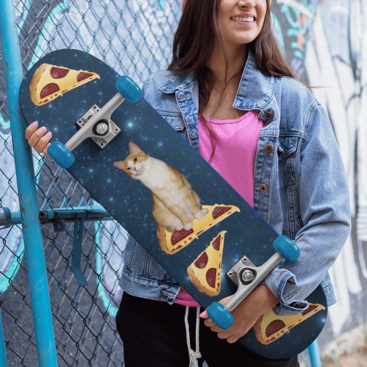KAT EN PIZA IN RUIMTEVAARTUIGEN PERSOONLIJK SKATEBOARD