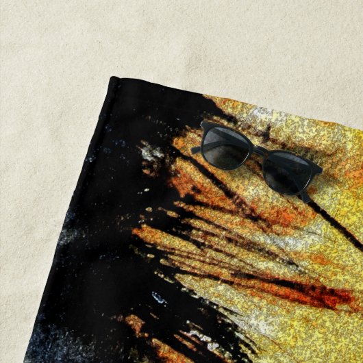 Kat geobsedeerd door de motorhanddoek strandlaken (In situ)