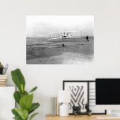 Kat Hawk, NC-trottoirs eerst in vlucht Poster (Thuiskantoor)