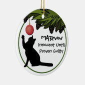 Kat in de kerstboom Funny Personalized Keramisch Ornament (Rechts)