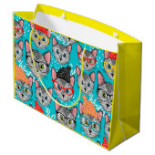 Kat in de pet groot cadeauzakje (Achterkant Gekanteld)