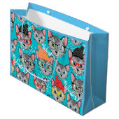 Kat in de pet groot cadeauzakje (Voorkant Gekanteld)