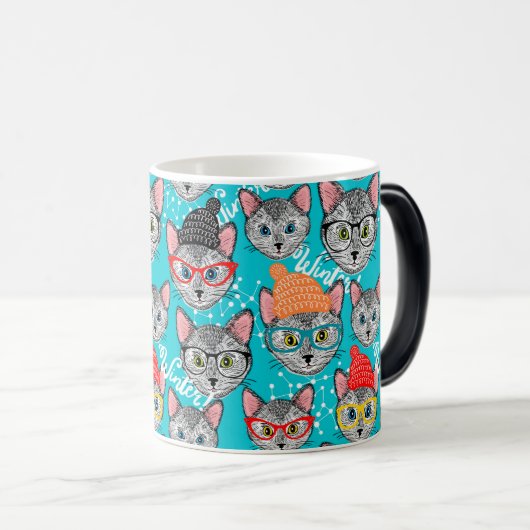 Kat in de pet magische mok (Voorkant rechts)