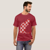 Kat in een rode buffel geruite kerstpatroon t-shirt (Voorkant volledig)