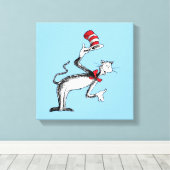 Kat in het Pet neemt een boog Canvas Afdruk (Insitu (Houten vloer))