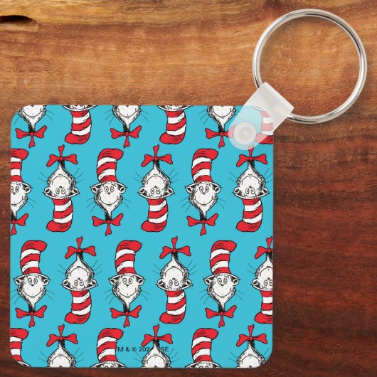 Kat in het Pet Sleutelhanger (Achterkant)