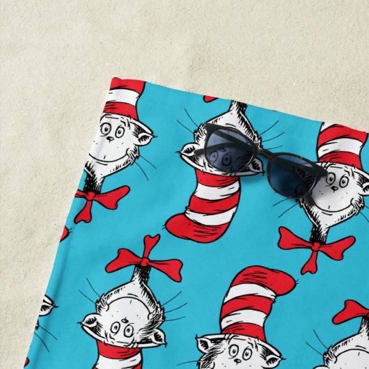 Kat in het Pet Strandlaken (In situ)