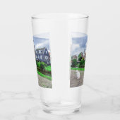 Kat in het traditionele vissersdorp glas (Rechts)