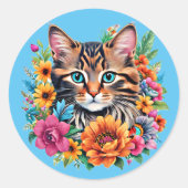 Kat in kleurrijke bloemenkrans ronde sticker (Voorkant)