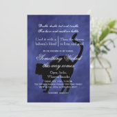 Kat in Paarse Haze Halloween-uitnodiging Kaart (Staand voorkant)