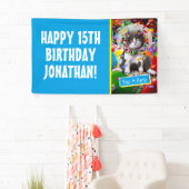 Kat in partijkloon spandoek (Insitu)