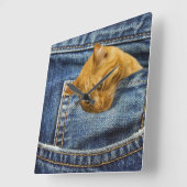 Kat in spijkerbroek grappige illusie vierkante klok (Hoek)