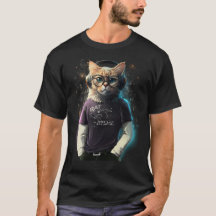 Kat in t-shirt, hoofdtelefoon en bril