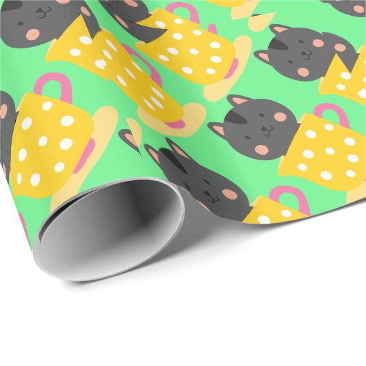 Kat in teacup-cartoon op munt cadeaupapier (Rol Hoek)