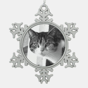 Kat in zwart-wit tin sneeuwvlok ornament