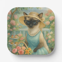 Kat is in een prachtige tuin