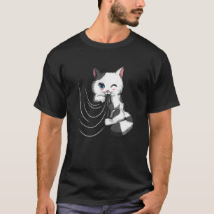Kat Kat Knuuffelt Met Dekbed Speelt Met Gordijn T-shirt