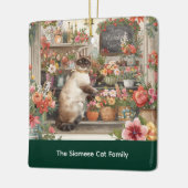 Kat Kerstbloem arrangement door bloemist Papier Keramisch Ornament (Links)